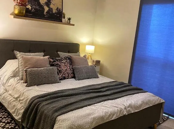 A Sea View Maisonette Right On The Waters Edge. Appartement San Pawl il-Baħar