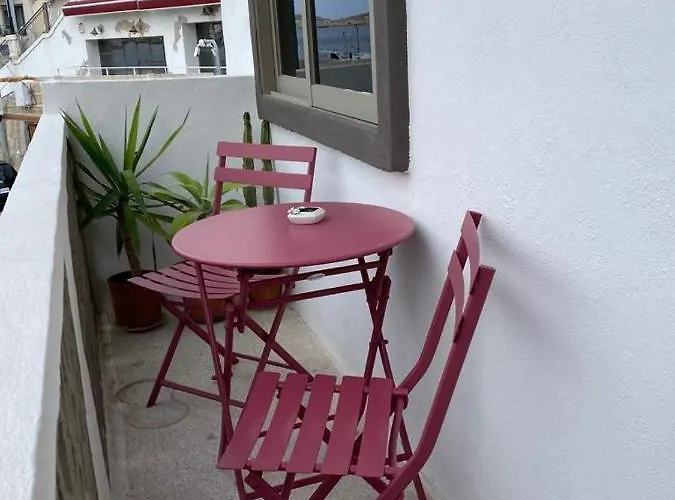 A Sea View Maisonette Right On The Waters Edge. St. Paul's Bay